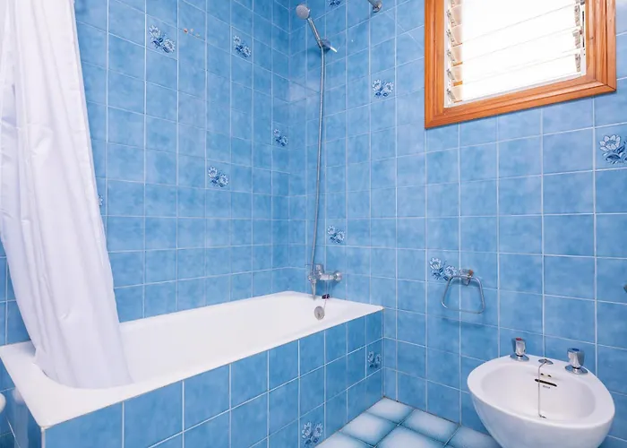 Ca Na Clara - Pascual * 포엔샤 항구